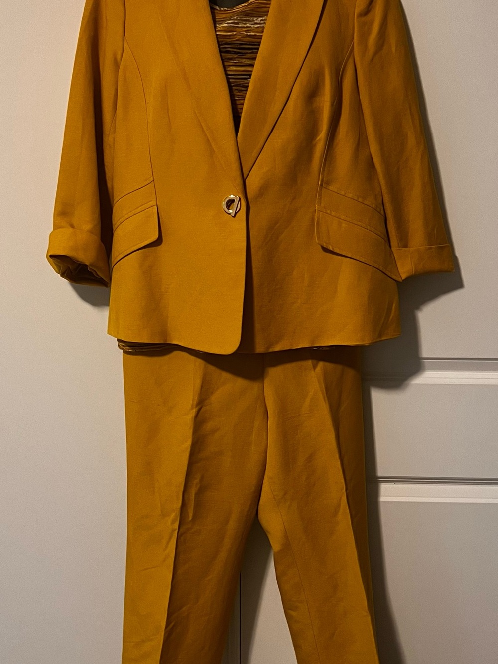 4-Piece Women’s Coordinating Set | 2 Jackets Tank & Pants | Mix & Match